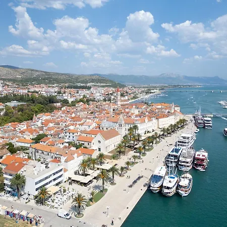 Palace Andreis Holiday home *