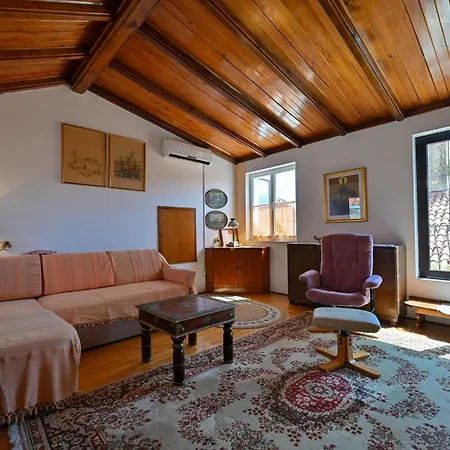 Holiday home Palace Andreis Trogir